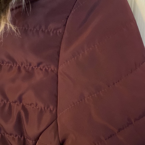 BSweet Clothing CO Junior Girl Large Maroon Puffer Coat - Picture 3 of 4